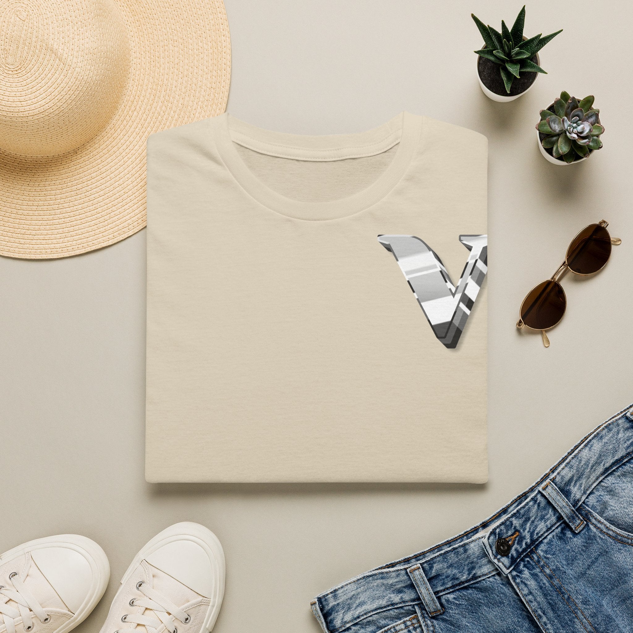 Vejdi Classic Unisex Minimalist Tee