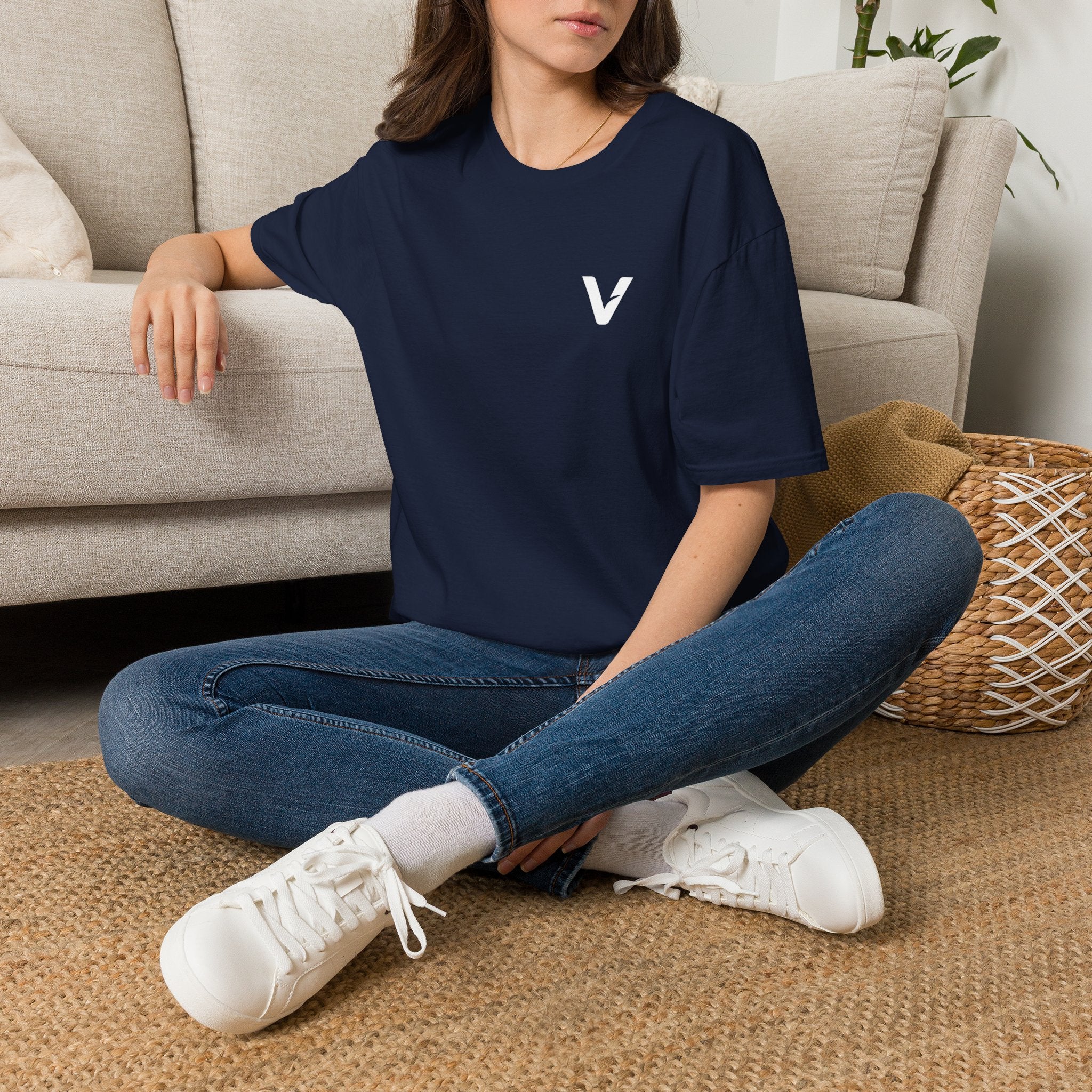 Vejdi™️ Minimalist V-Logo Unisex Crewneck Tee — Heavyweight Premium Cotton